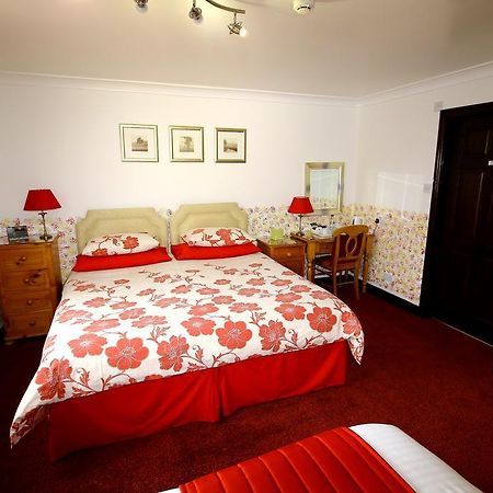 Eagles Guest House Линкълн Екстериор снимка
