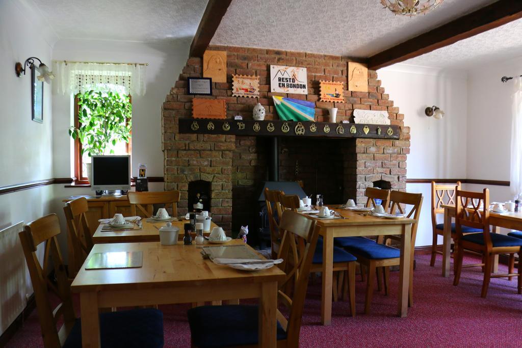 Eagles Guest House Линкълн Екстериор снимка