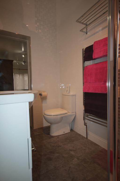Eagles Guest House Линкълн Екстериор снимка