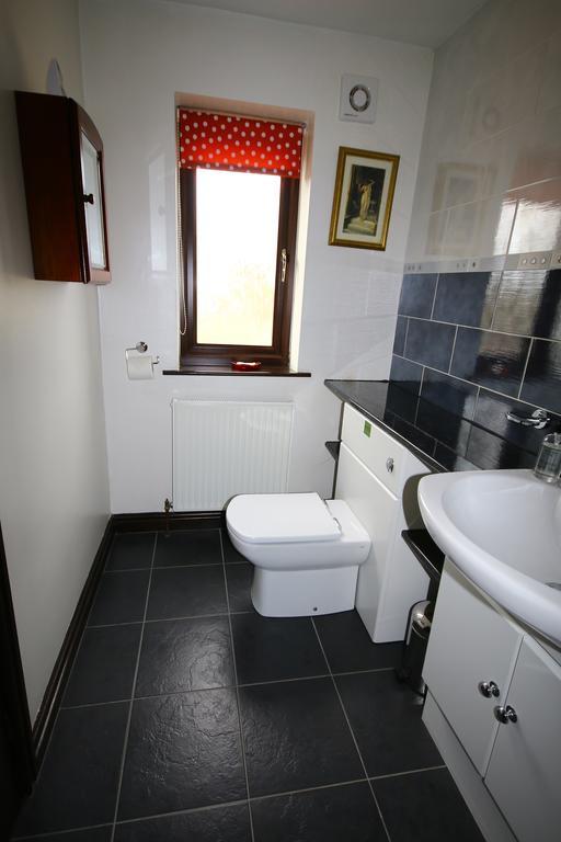 Eagles Guest House Линкълн Екстериор снимка