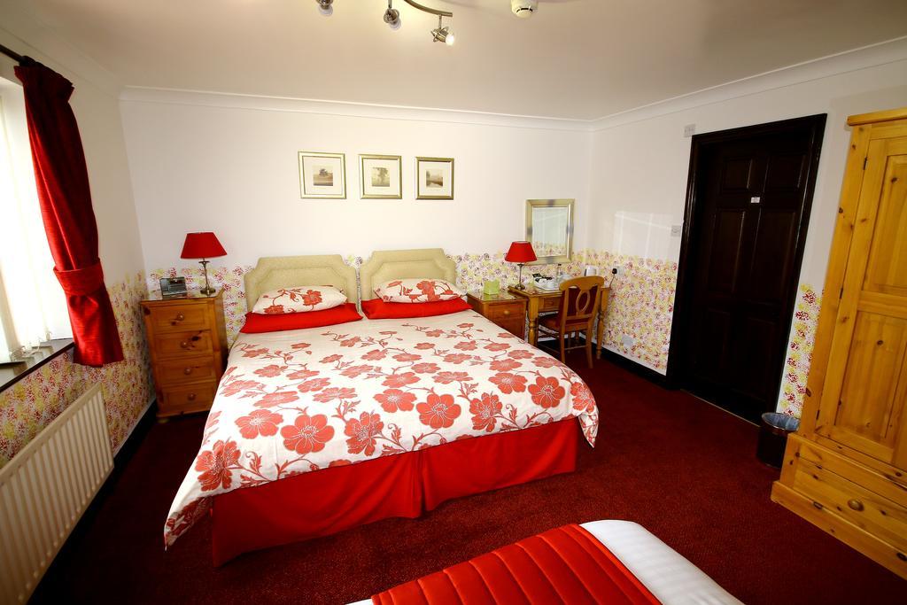 Eagles Guest House Линкълн Екстериор снимка
